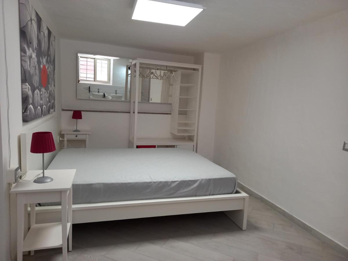 Ombrellorosso Apartment Cagliari Luaran gambar