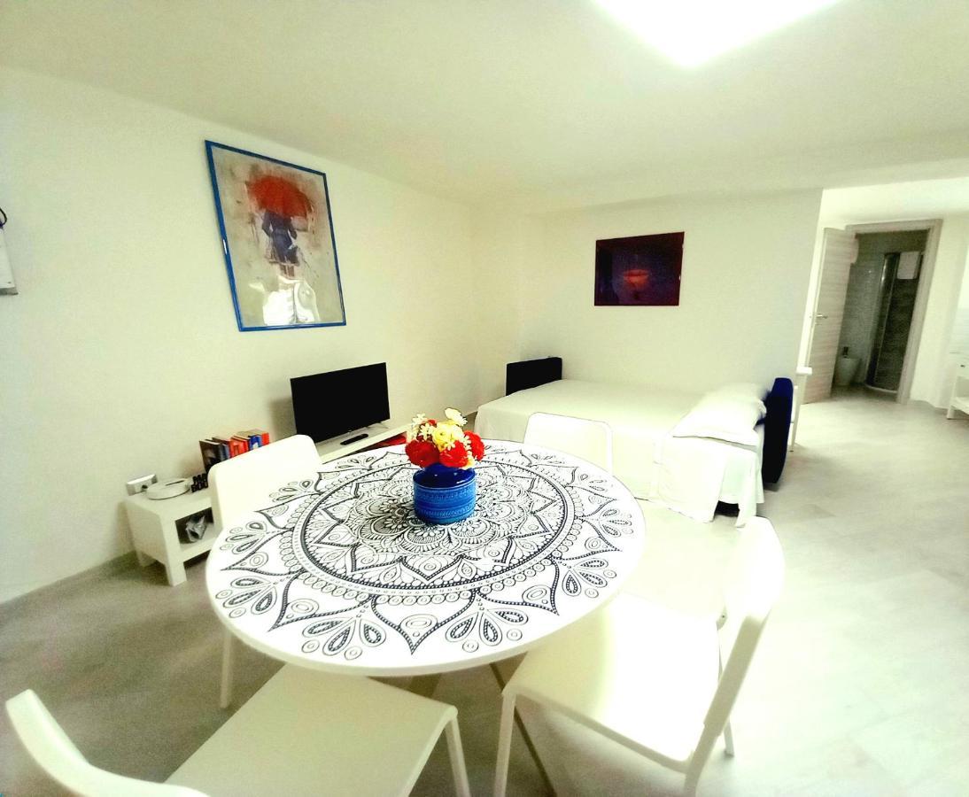Ombrellorosso Apartment Cagliari Luaran gambar
